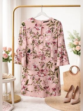 NWT White House Black Market Pink Floral Bell-Sleeve Shift Dress